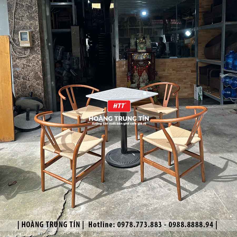 Chi tiết bàn ghế cafe gỗ cao cấp HTT02