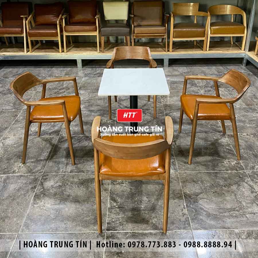 Bàn ghế cafe gỗ nệm HTT018 - góc chụp khác tại xưởng