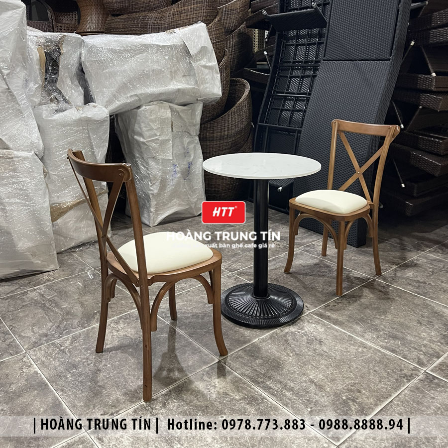 Bàn ghế gỗ nệm cao cấp HTT08 - góc chụp khác tại xưởng