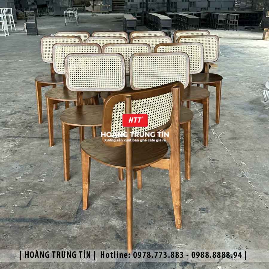 Ghế gỗ cafe cao cấp HTT01 - góc chụp khác tại xưởng