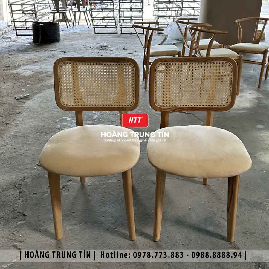 Ghế cafe gỗ nệm cao cấp HTT01 đẹp giá rẻ 2026