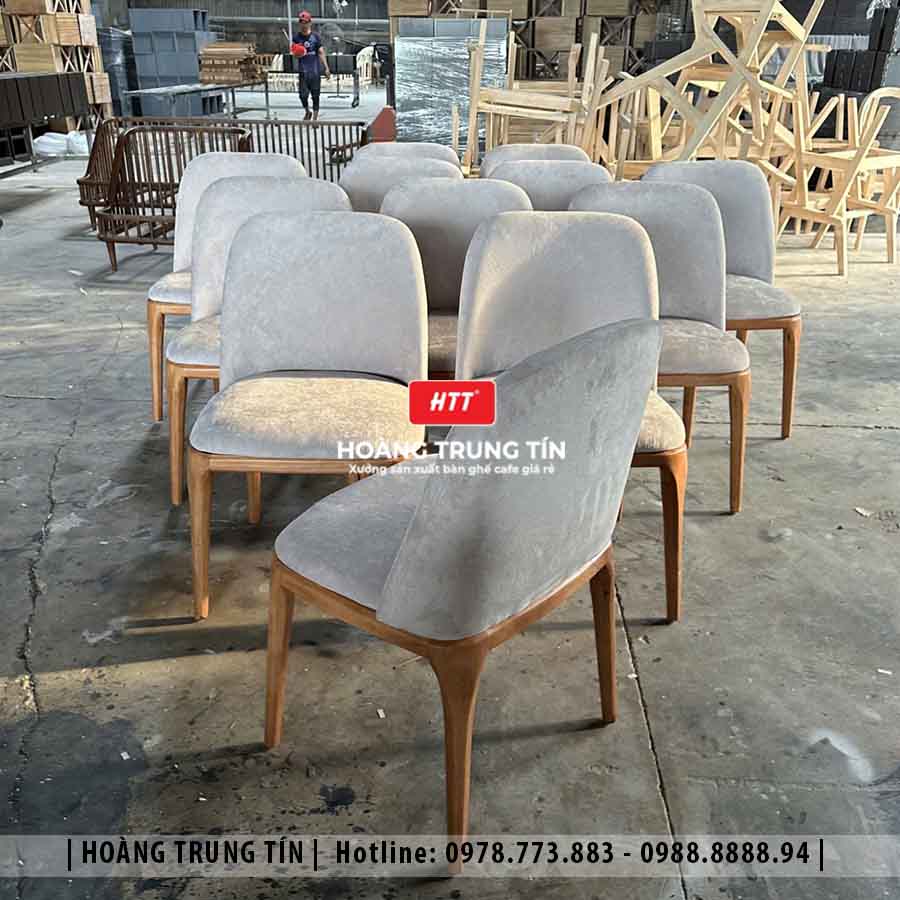 Ghế grace không tay gỗ nệm cao cấp HTT04 - góc chụp khác tại xưởng