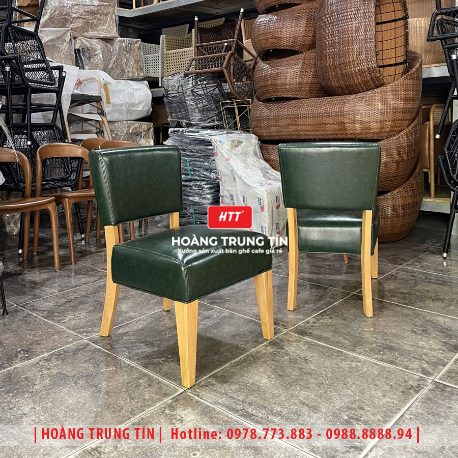 Bàn ghế cafe gỗ nệm HTT024 - góc chụp khác tại xưởng