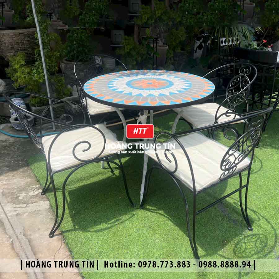 Bàn ghế cafe sắt ngoài trời HTT-01