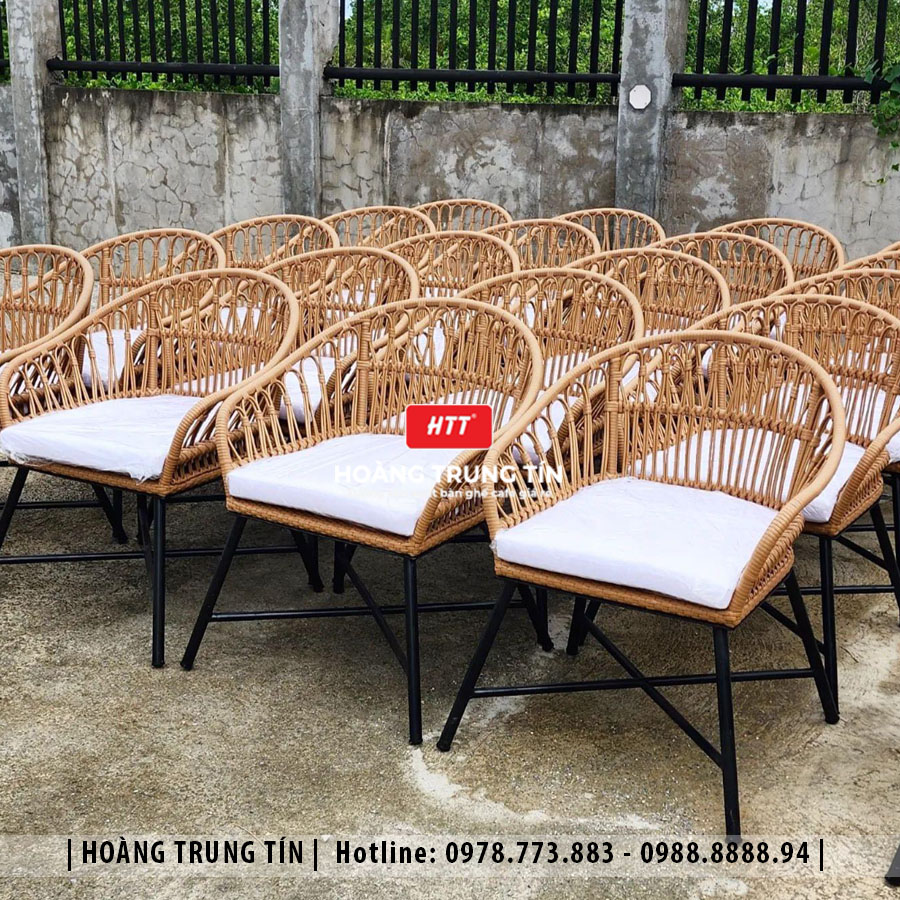 Bàn ghế cafe đan nhựa giả mây ngoài trời HTT06