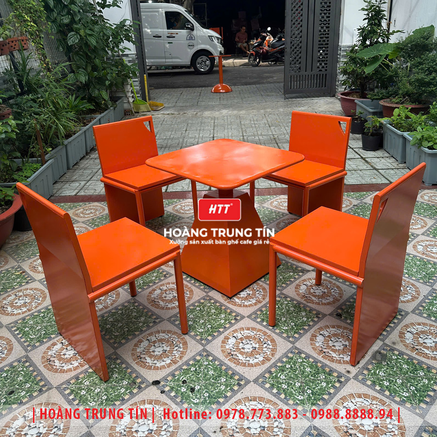 Bàn ghế sắt cafe ngoài trời HTT28