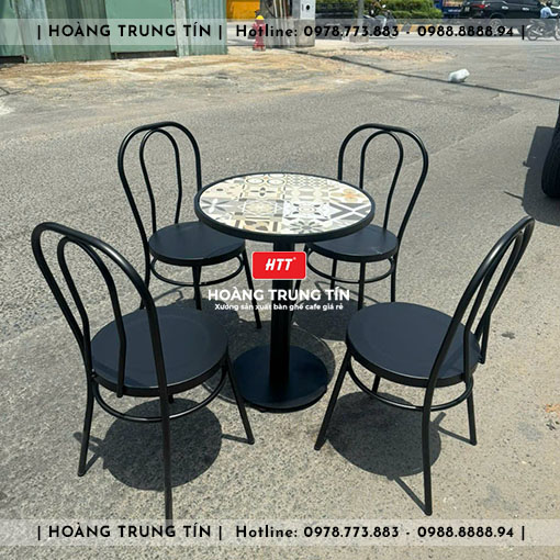 Bàn ghế cafe sắt HTT009