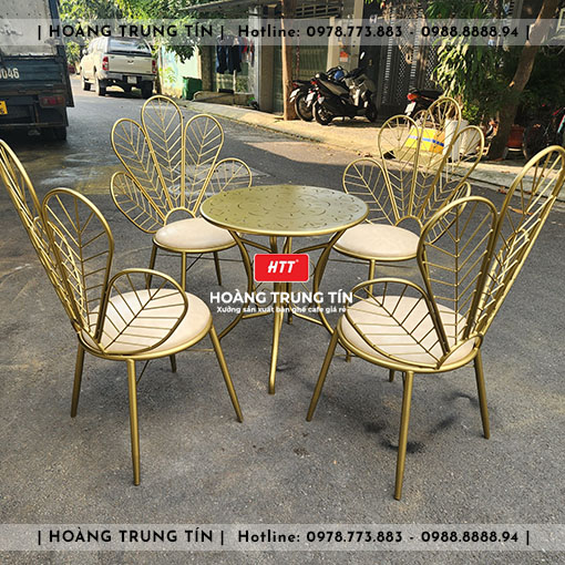 Bàn ghế cafe sắt mỹ nghệ HTT011