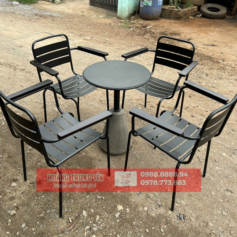 Bàn ghế sắt mỹ nghệ HTT-07