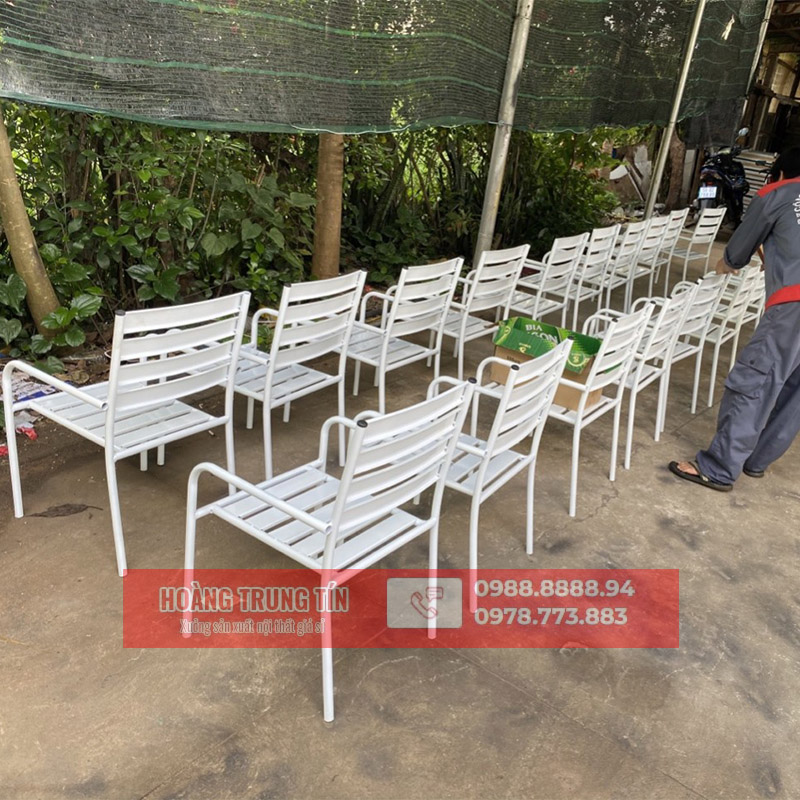 Bàn ghế sắt mỹ nghệ HTT-09