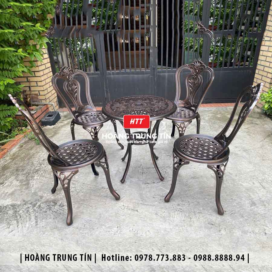 Bàn ghế cafe sắt mỹ nghệ ngoài trời HTT02