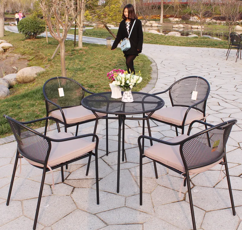 ban-ghe-cafe-gia-re6