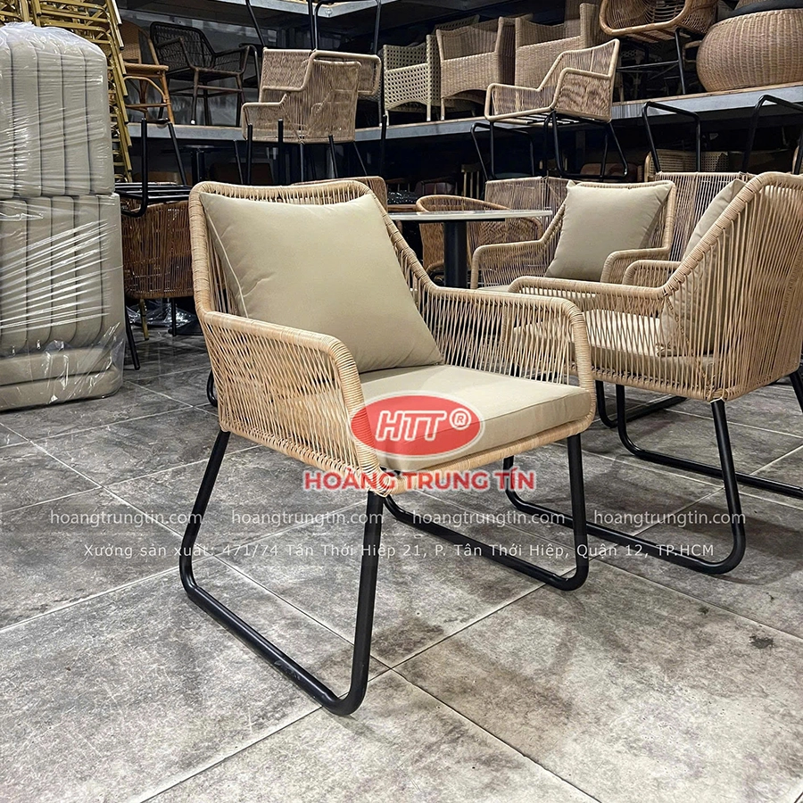 Bộ Bàn Ghế Đan Nhựa Giả Mây HTT 01