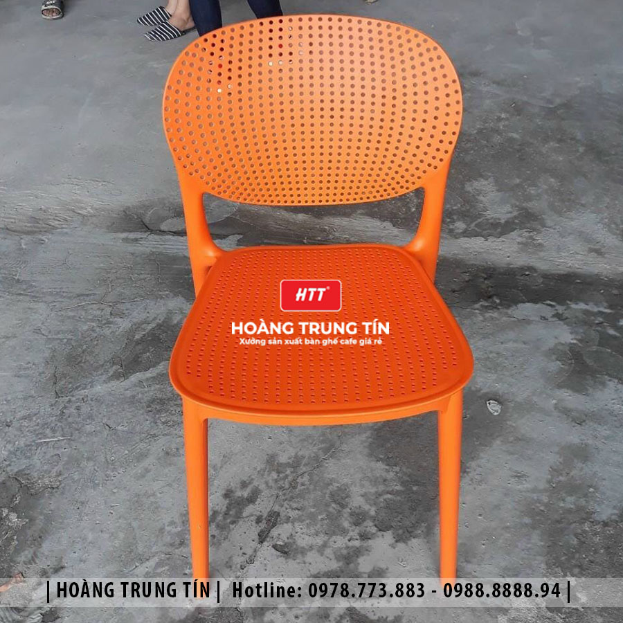 Ghế nhựa đúc nguyên khối HTT01