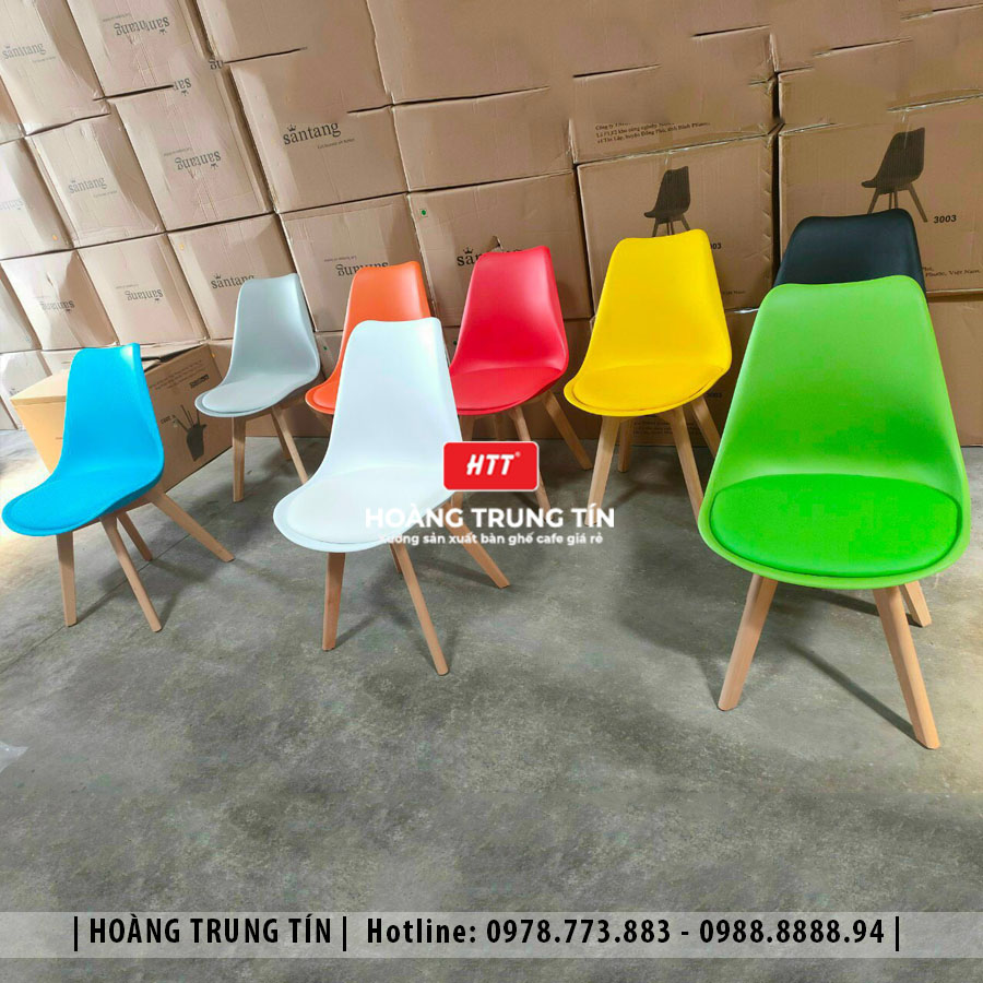 Ghế nhựa đúc nguyên khối chân gỗ HTT03