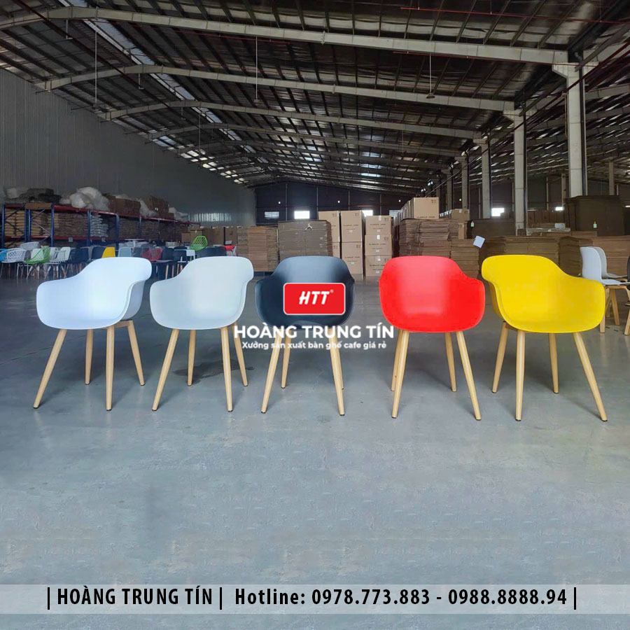 Ghế nhựa đúc nguyên khối chân gỗ HTT04