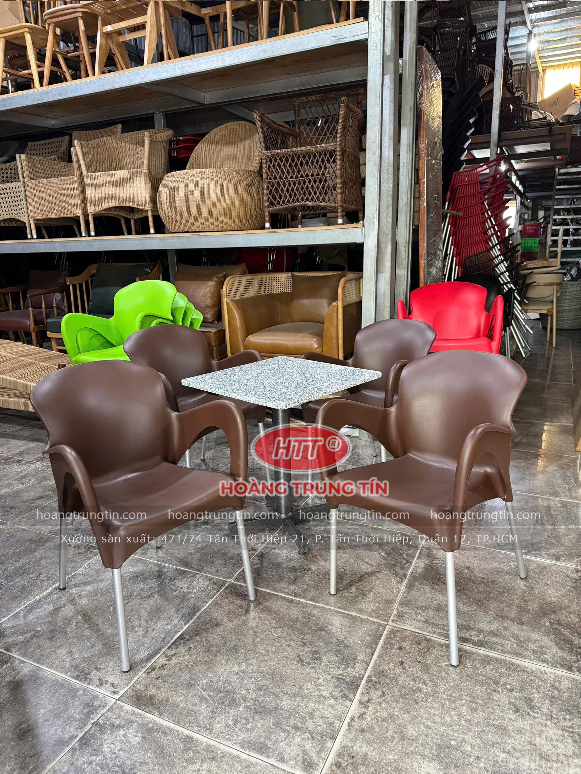 Bàn ghế nhựa đúc chân nhôm HTT03