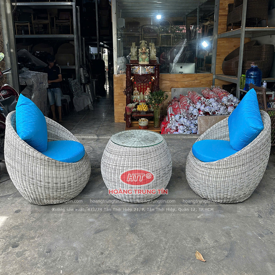 Bàn Ghế Trứng Đan Nhựa Giả Mây Màu Trắng Xám