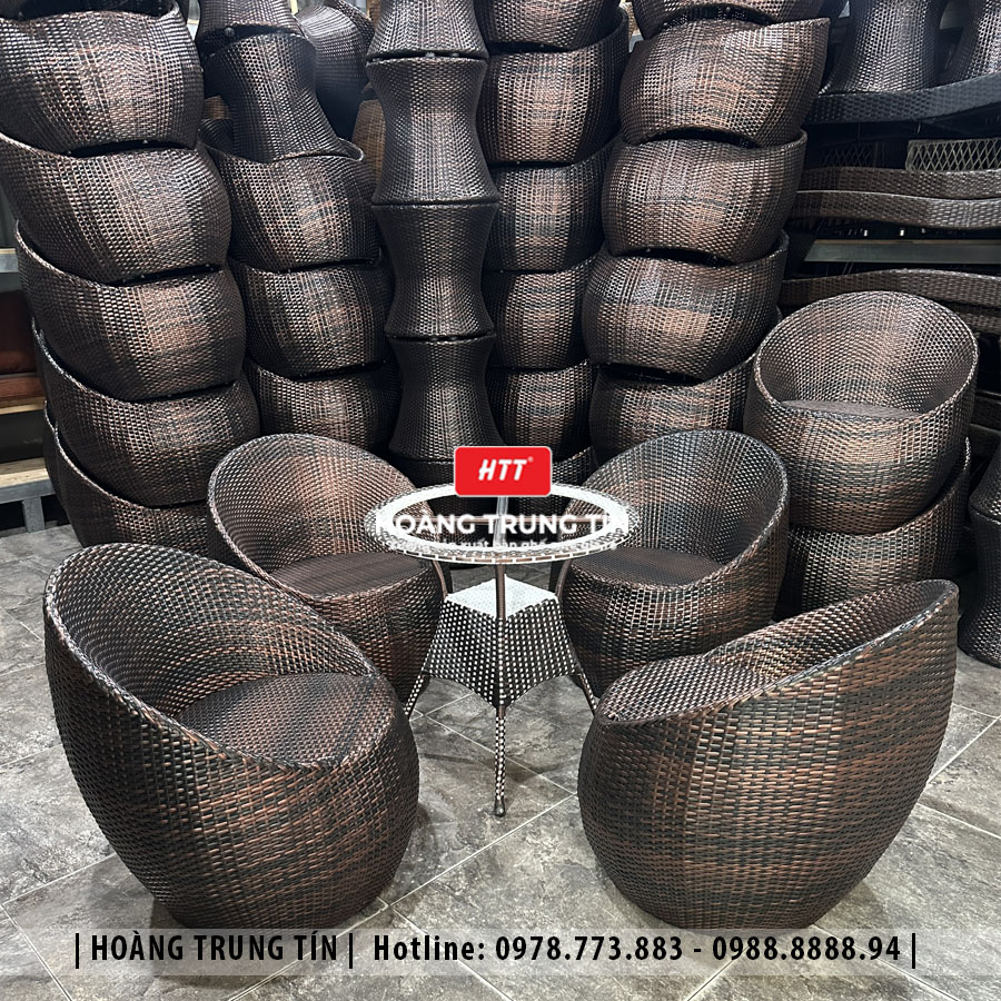 Sofa trứng đan nhựa giả mây HTT10