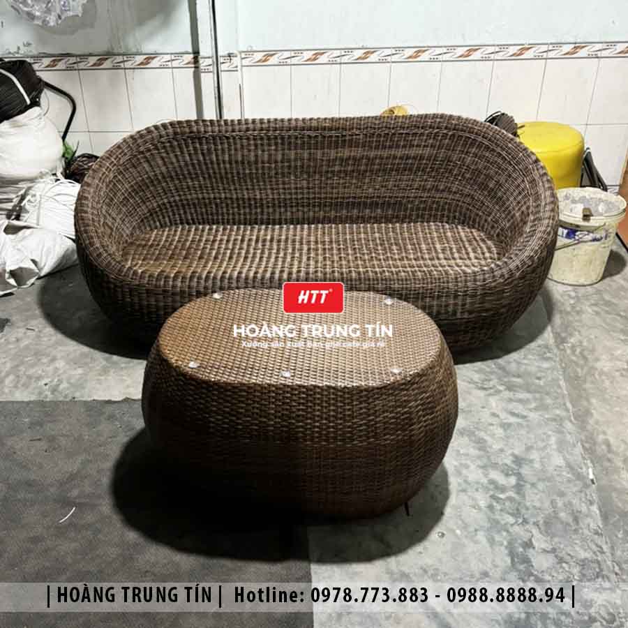Bàn ghế trứng đan nhựa giả mây HTT04
