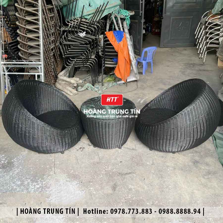 Sofa trứng đan nhựa giả mây HTT16