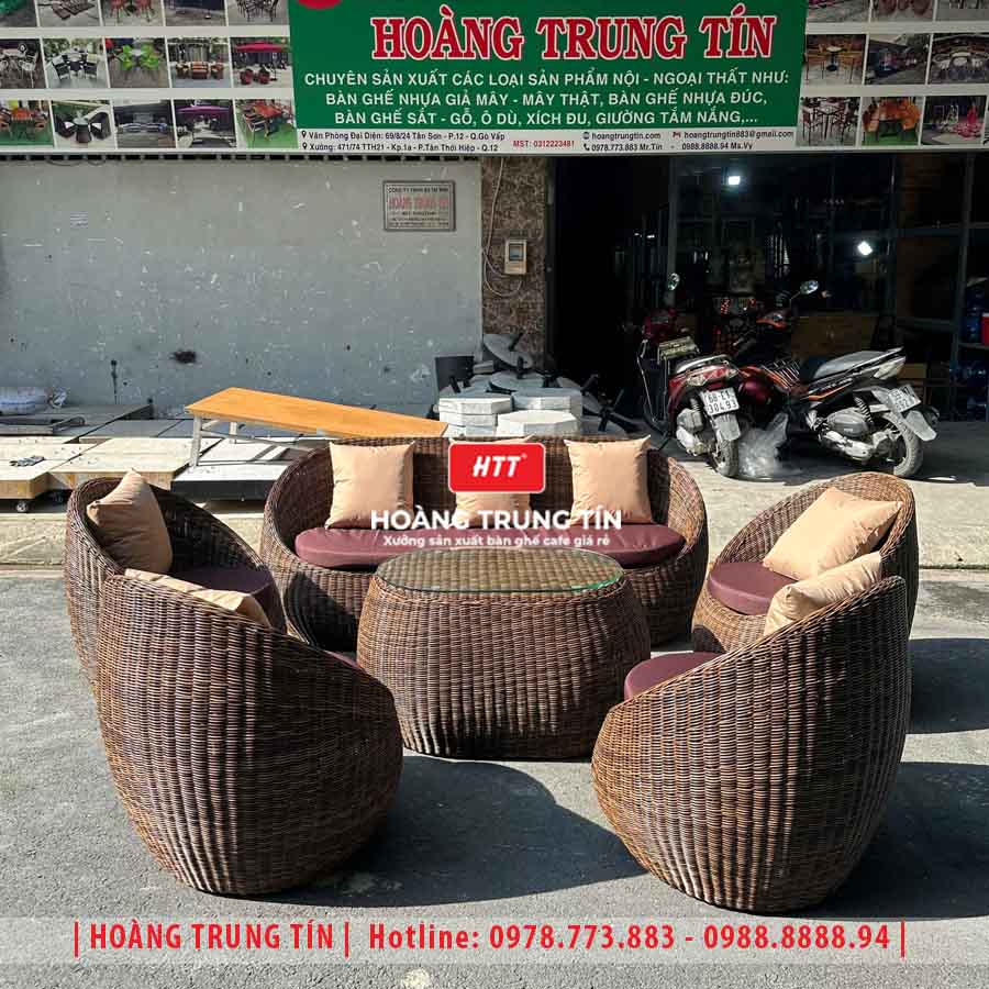 Bàn ghế trứng đan nhựa giả mây HTT02