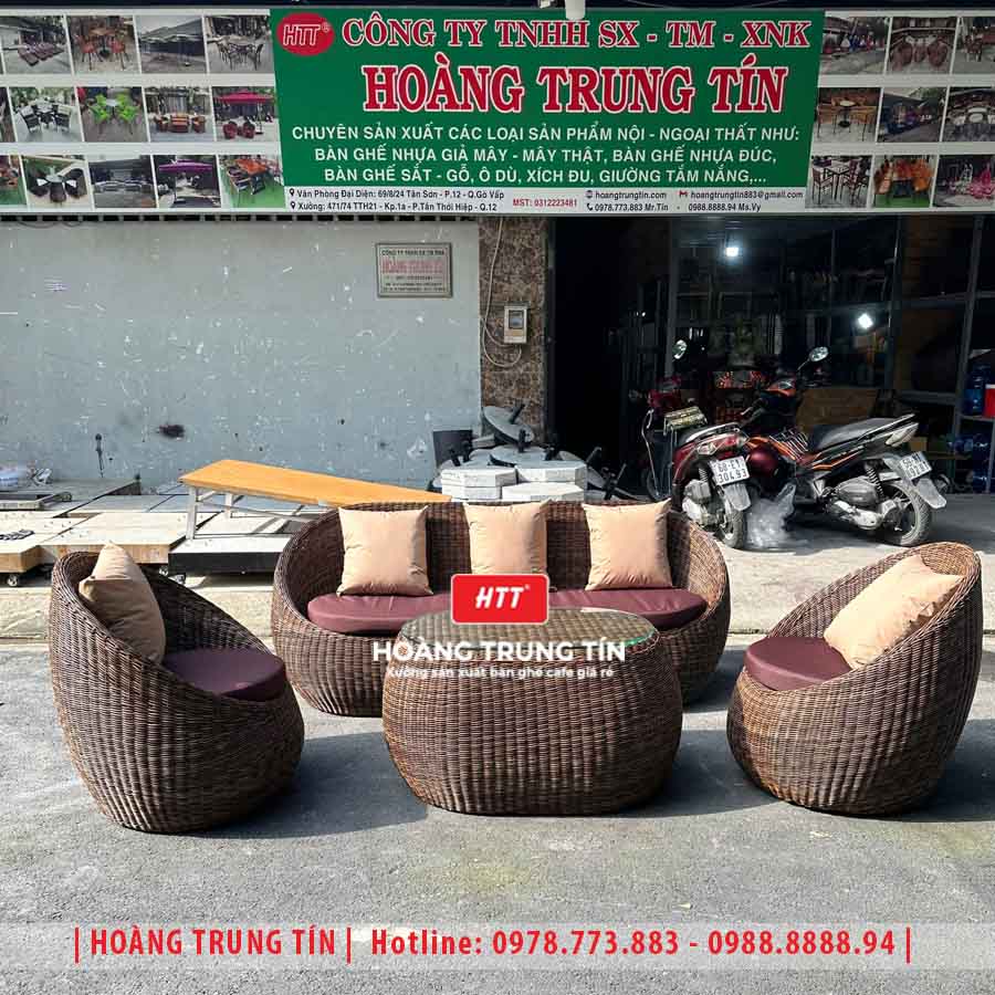Bàn ghế trứng đan nhựa giả mây HTT02