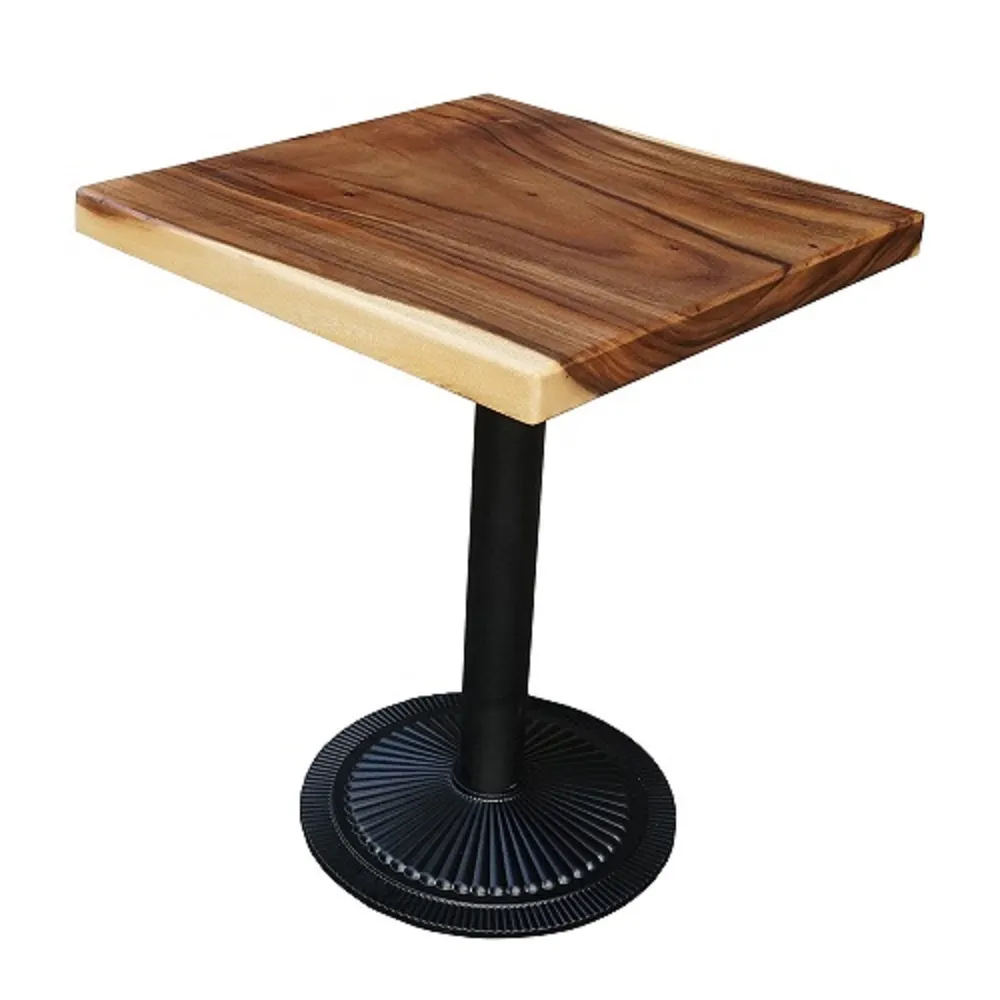 ban-cafe-go-cao-su-vuong