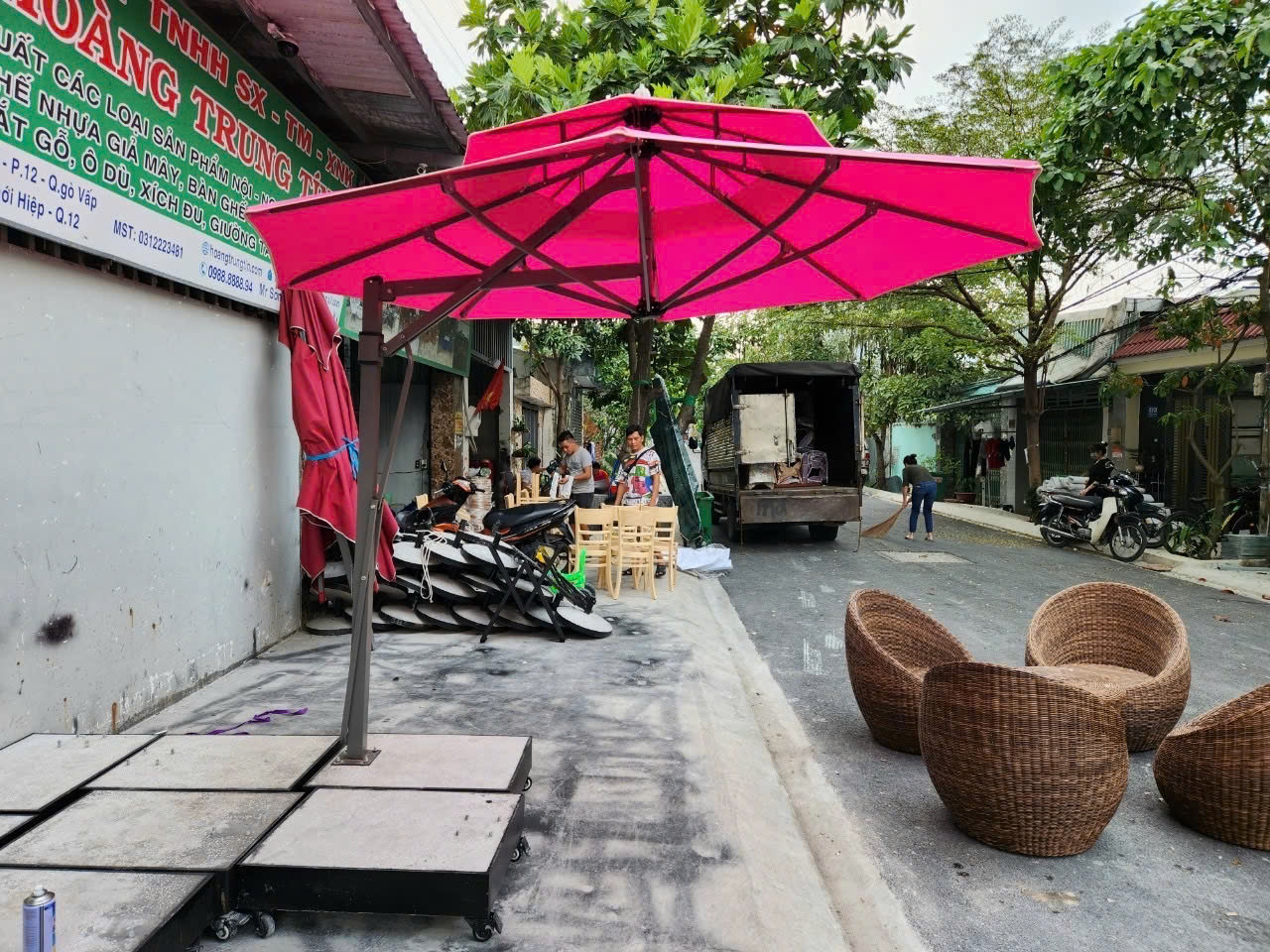 Dù che nắng chính tâm khung gỗ 3m HTT01