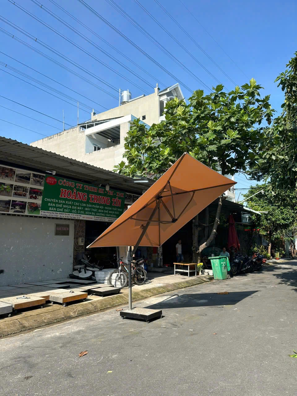 Dù cafe lệch tâm vuông 3m HTT02
