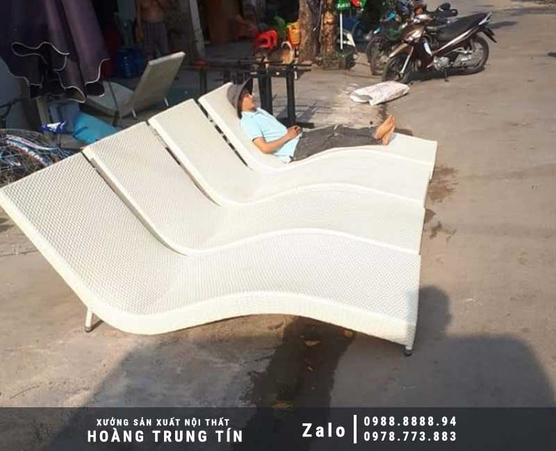 Ghế Hồ Bơi Ngoài Trời mây nhựa