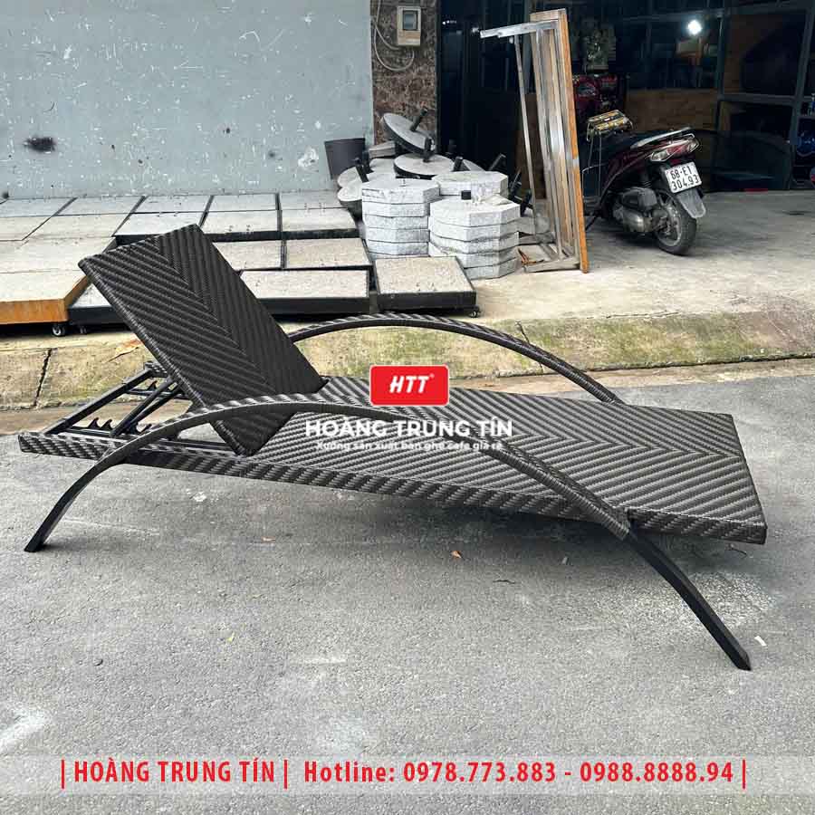 Giường tắm nắng đan nhựa giả mây HTT016