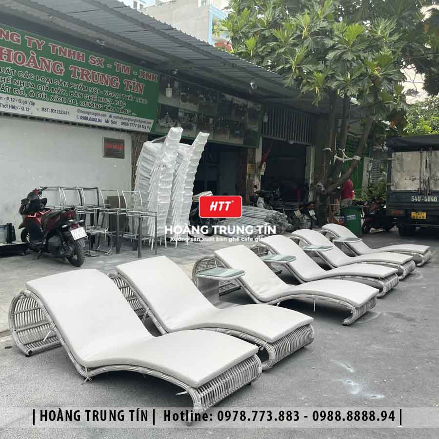 Giường bãi biển đan nhựa giả mây HTT01