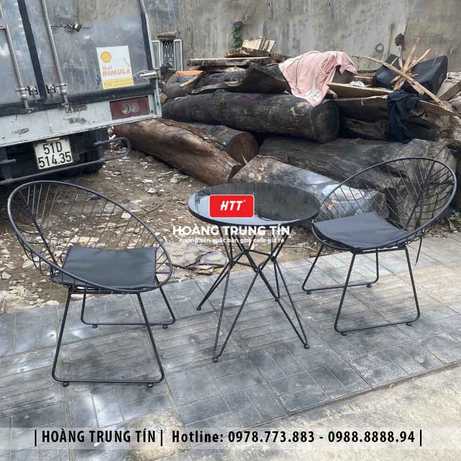 Bàn ghế cafe sắt ngoài trời HTT01
