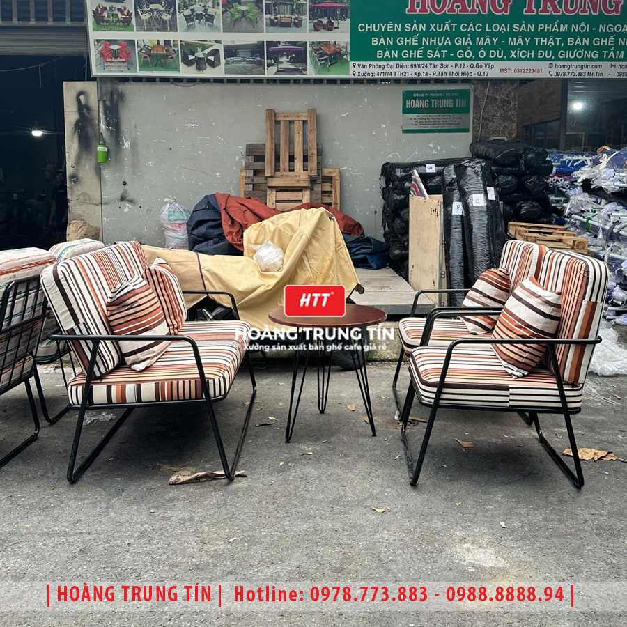 Sofa sắt nệm cafe HTT10