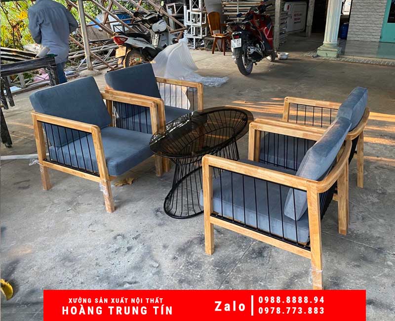 Bộ bàn ghế sofa sắt nệm HTT-02