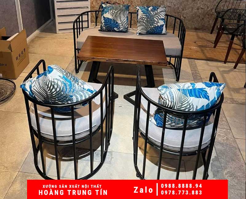 Bộ bàn ghế sofa sắt nệm HTT-02