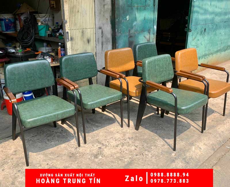 Bộ bàn ghế sofa sắt nệm HTT-08