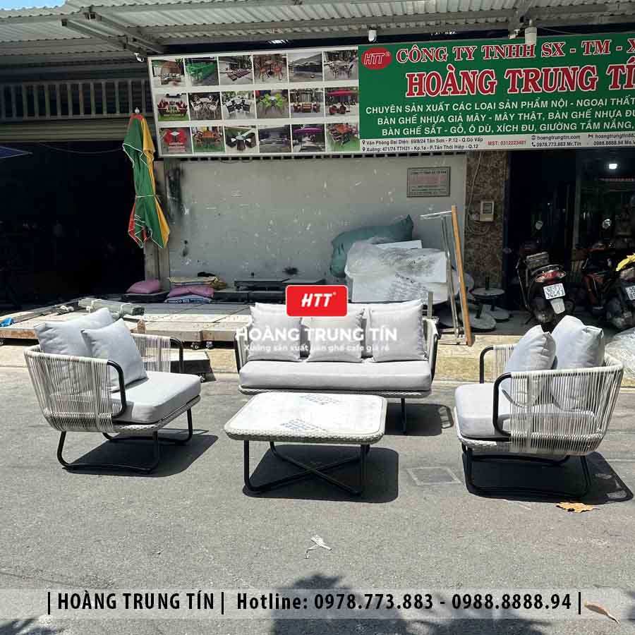 Sofa đan nhựa giả mây HTT07