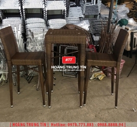 Bàn ghế bar đan nhựa mây ngoài trời HTT002