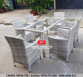 Bàn ghế nhà hàng đan nhựa mây HTT005