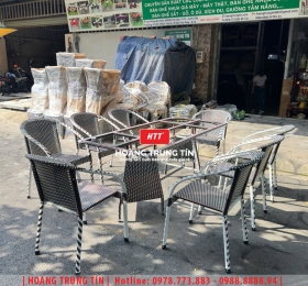 Bàn ghế nhà hàng đan nhựa mây HTT041