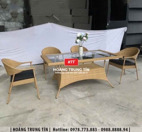 Bàn ghế nhà hàng đan nhựa mây HTT015