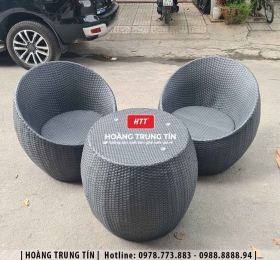 Bàn ghế sofa trứng đan nhựa mây HTT046