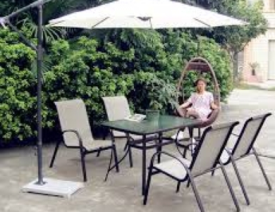 Bàn ghế cafe cũ – Giải pháp tiết kiệm chi phí cho quán cafe mới mở