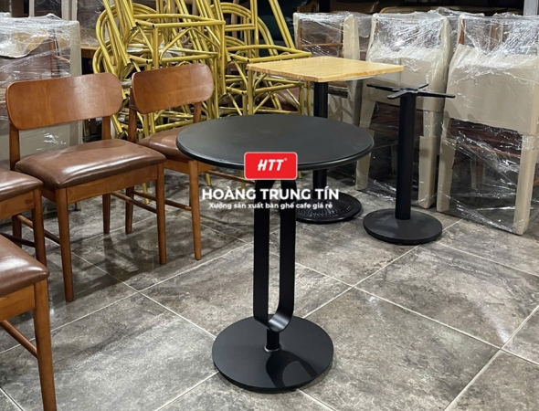 Bàn cafe chân sắt mặt đá HTT04