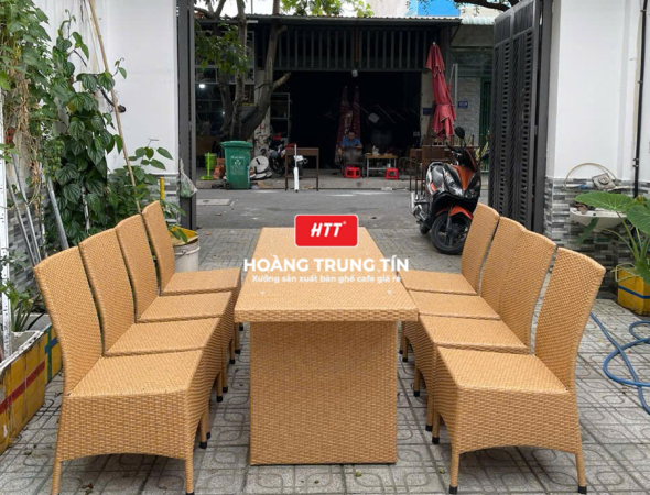 Bàn ghế nhà hàng đan nhựa mây HTT034