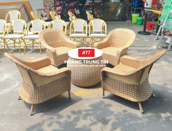 Bàn ghế cafe đan nhựa mây cao cấp HTT053