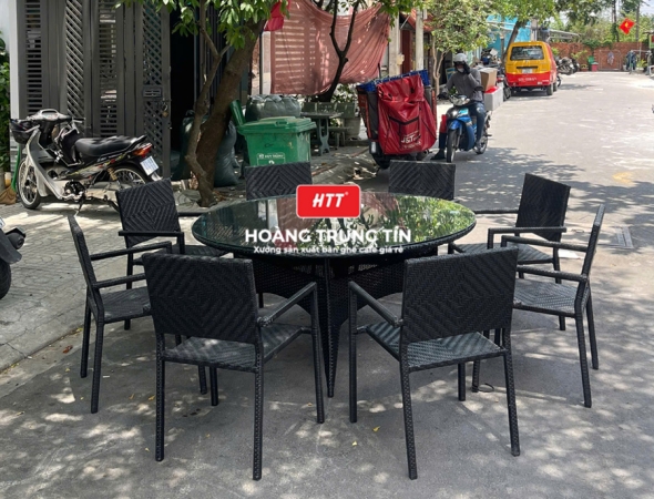 Bàn ghế nhà hàng đan nhựa mây HTT039