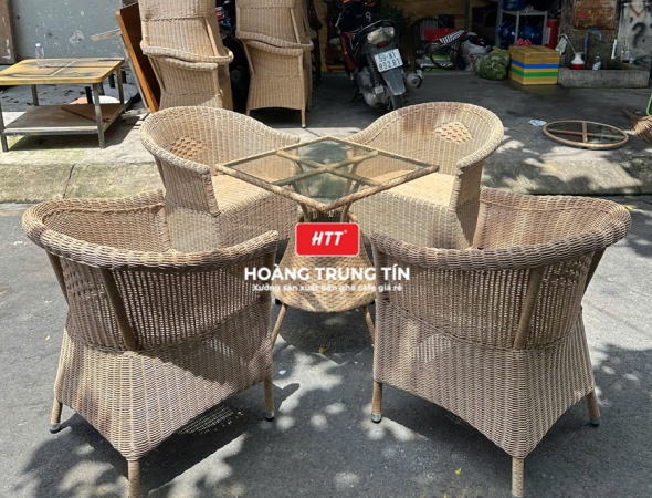 Bàn ghế nhựa giả mây ngoài trời HTT054
